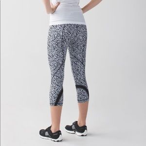 Lululemon Run Inspire Crop II All Full-On Luxtreme